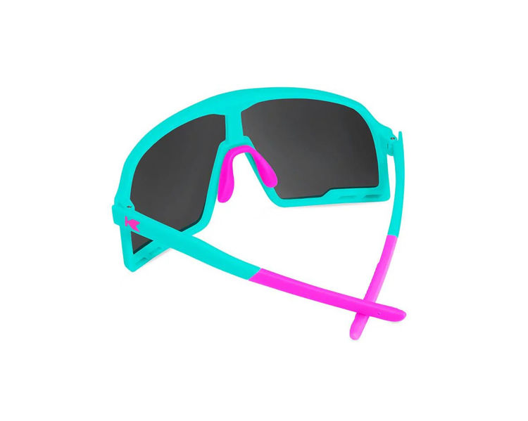 Mynd Knockaround Campeones