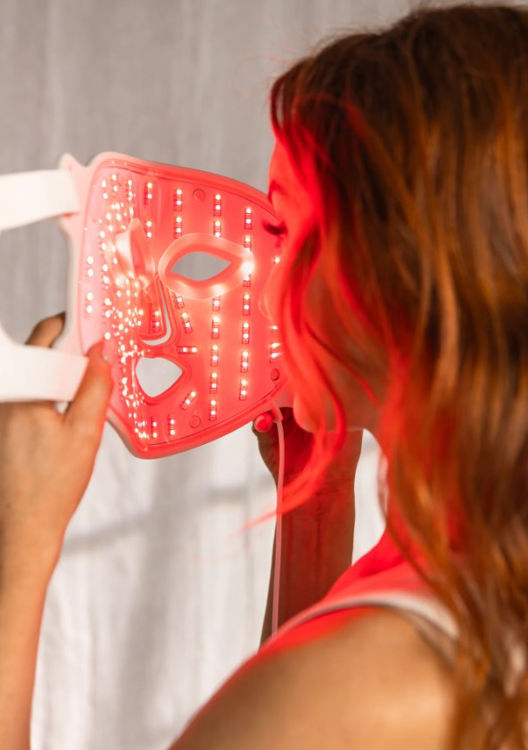 Mynd Radiant Health LumaRed háls- og andlitsgríma